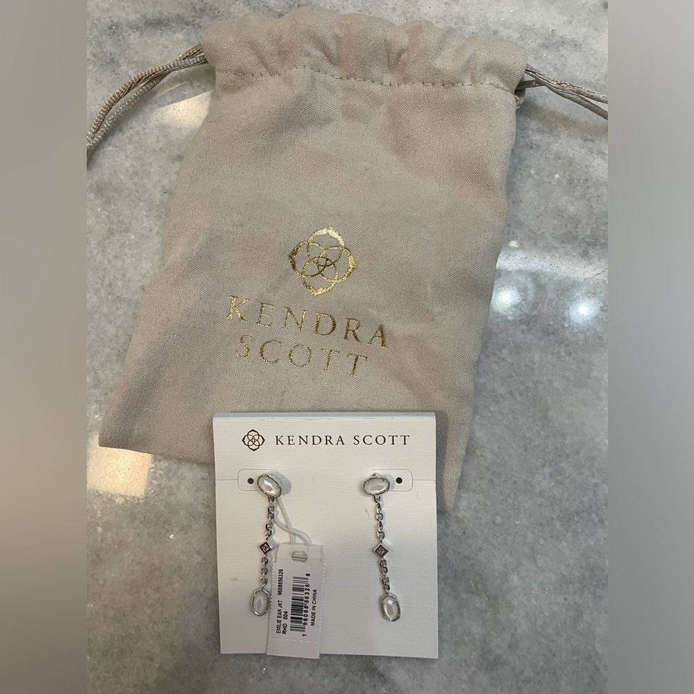 Never Worn💐Kendra Scott Silver Drop Earrings